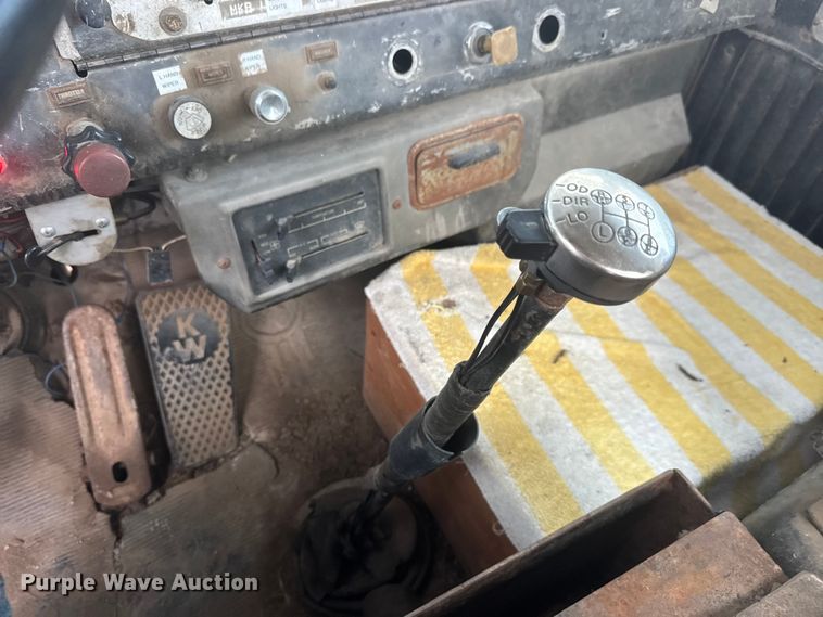 image for item DW6775 1978 Kenworth water truck