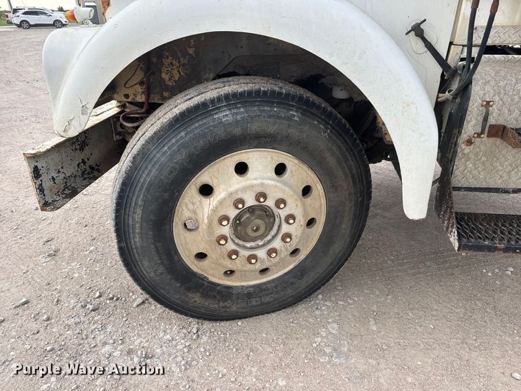 image for item DW6775 1978 Kenworth water truck