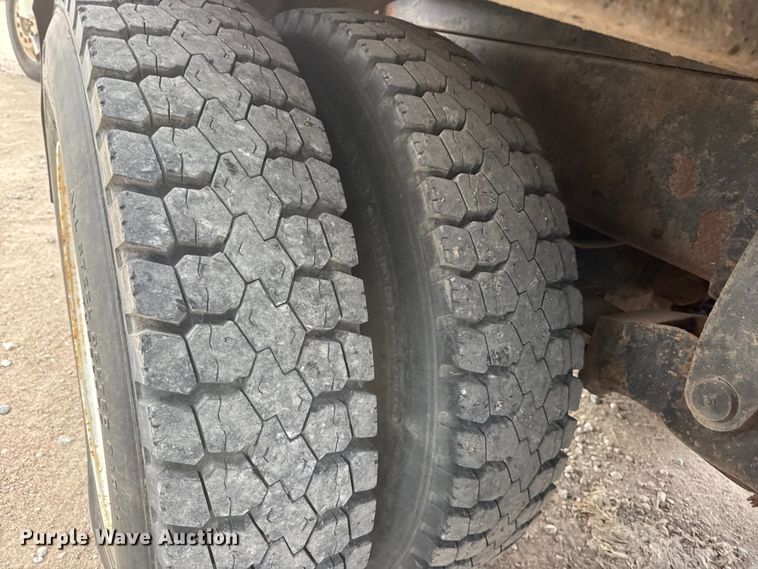 image for item DW6775 1978 Kenworth water truck