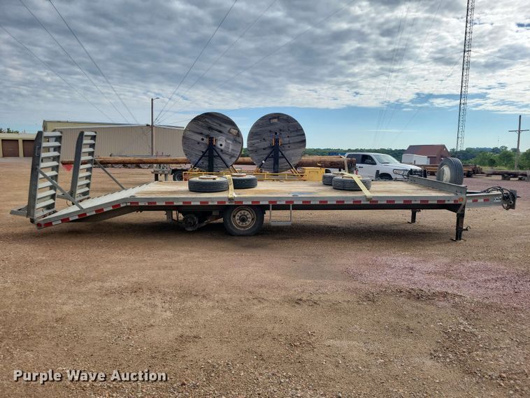 image for item DZ7338 2017 Rice equipment trailer