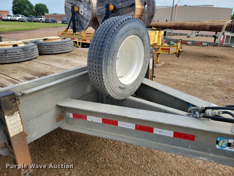 image for item DZ7338 2017 Rice equipment trailer