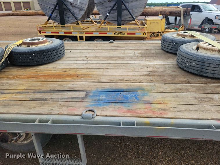 image for item DZ7338 2017 Rice equipment trailer