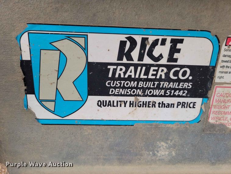 image for item DZ7338 2017 Rice equipment trailer