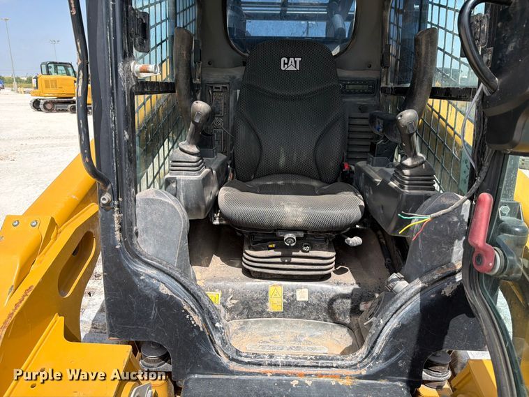 image for item ED5351 2024 Caterpillar 299D3 XE tracked skid steer loader
