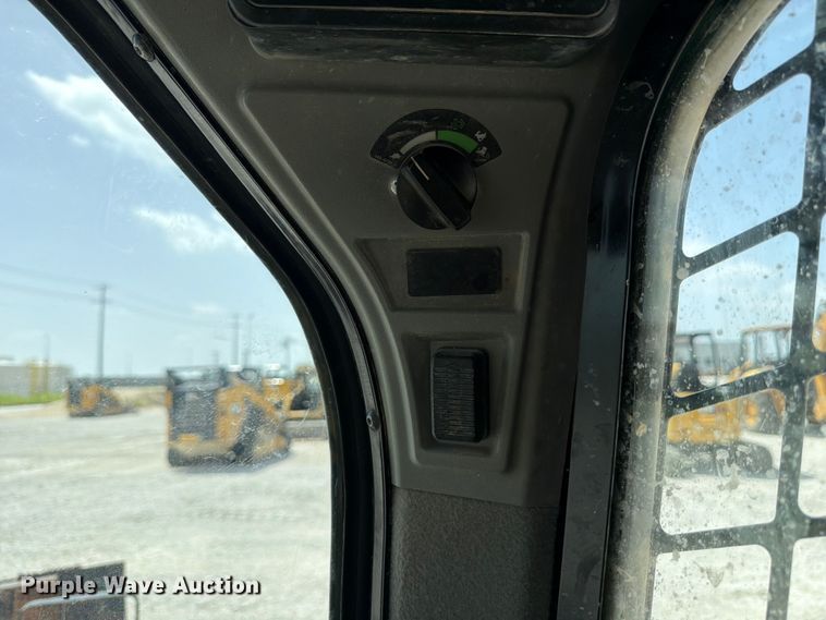 image for item ED5351 2024 Caterpillar 299D3 XE tracked skid steer loader
