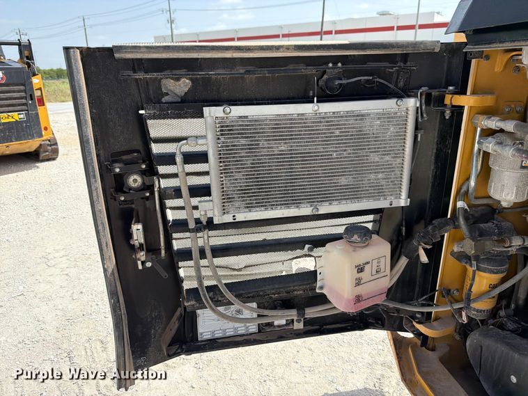 image for item ED5351 2024 Caterpillar 299D3 XE tracked skid steer loader