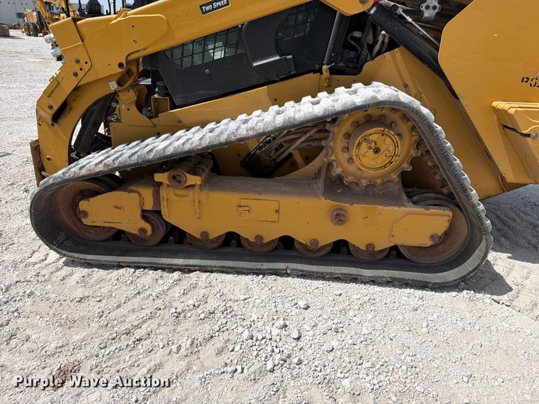 image for item ED5351 2024 Caterpillar 299D3 XE tracked skid steer loader