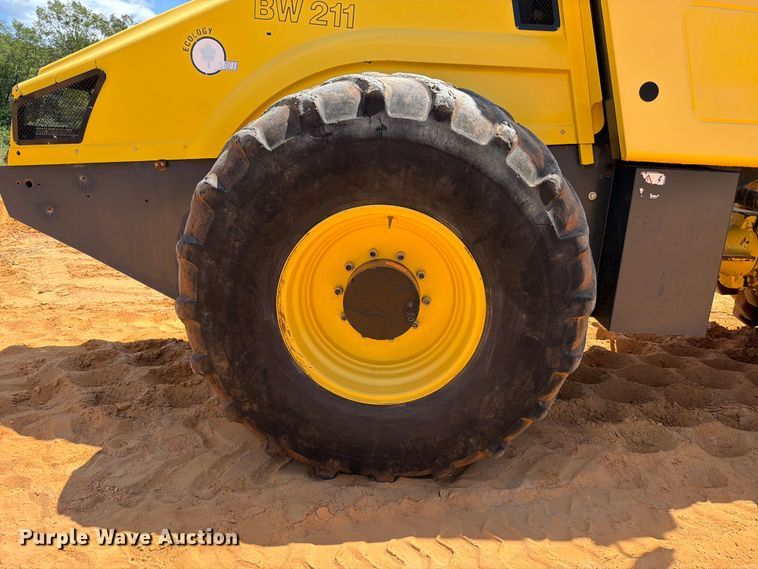 image for item ED5353 2015 Bomag BW 211 PD-50 single drum vibratory roller