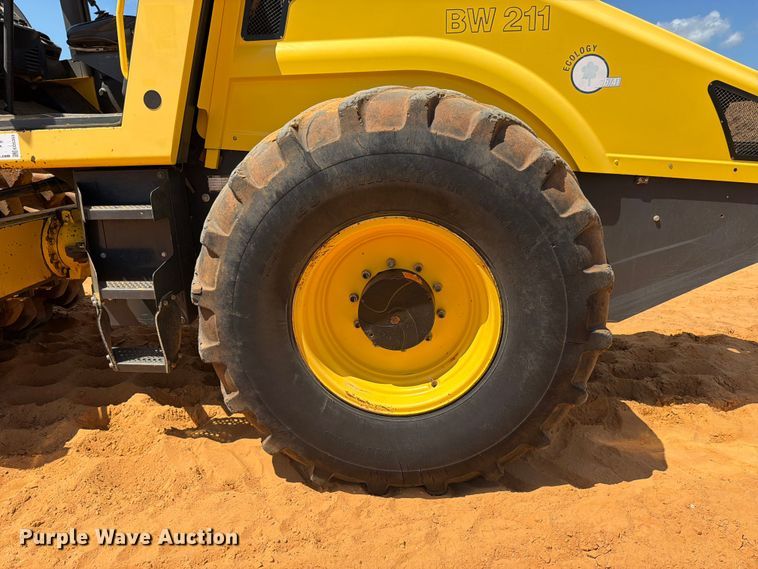 image for item ED5353 2015 Bomag BW 211 PD-50 single drum vibratory roller