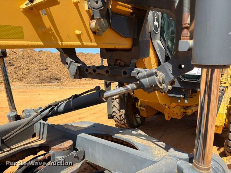 image for item ED5354 2007 John Deere 770D motor grader