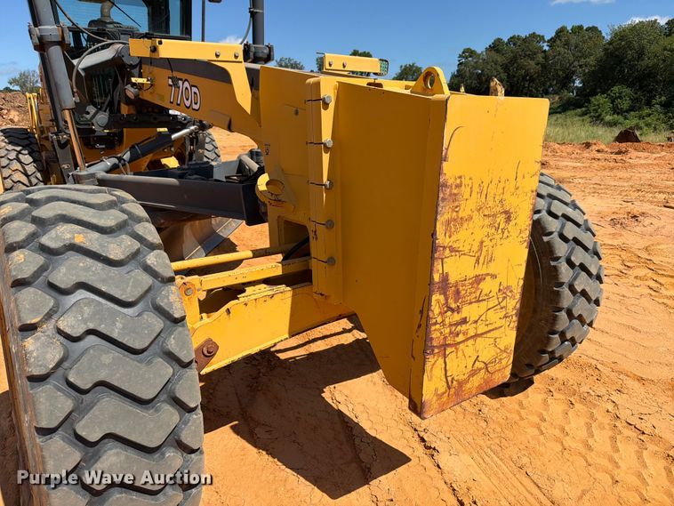 image for item ED5354 2007 John Deere 770D motor grader