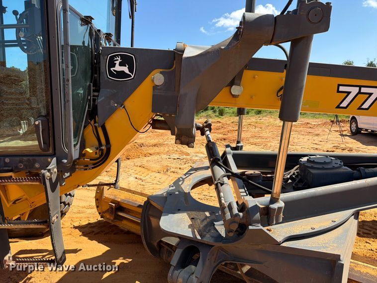 image for item ED5354 2007 John Deere 770D motor grader