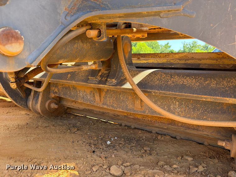 image for item ED5354 2007 John Deere 770D motor grader