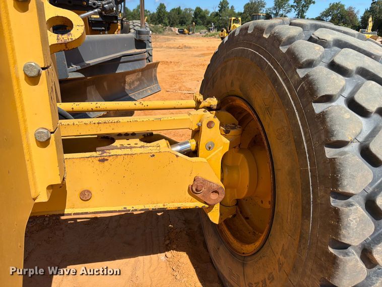 image for item ED5354 2007 John Deere 770D motor grader