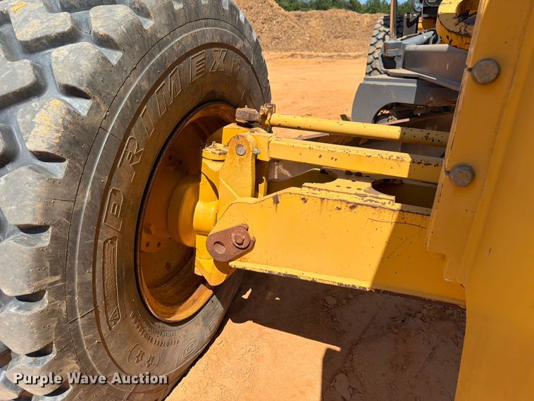 image for item ED5354 2007 John Deere 770D motor grader