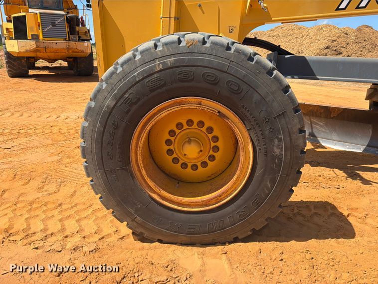 image for item ED5354 2007 John Deere 770D motor grader