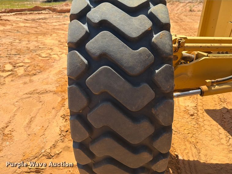 image for item ED5354 2007 John Deere 770D motor grader