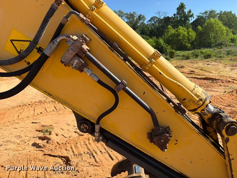 image for item ED5355 2019 Komatsu PC290LC-11 excavator