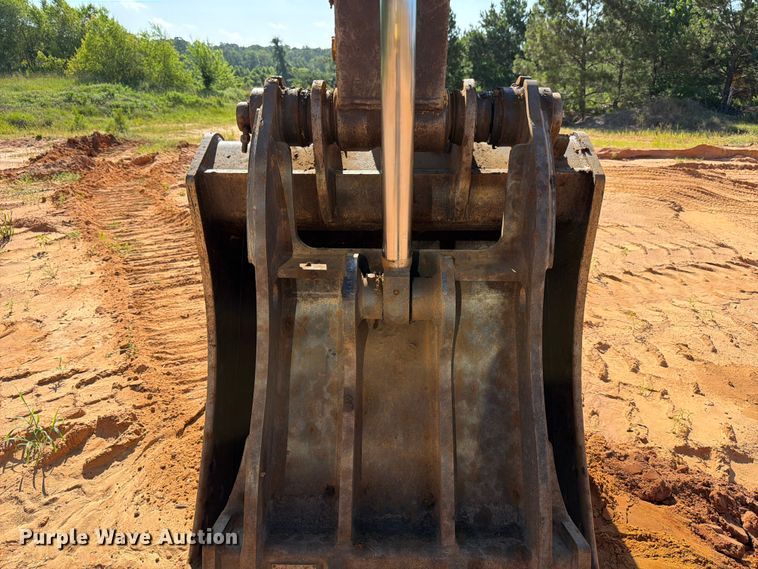 image for item ED5355 2019 Komatsu PC290LC-11 excavator
