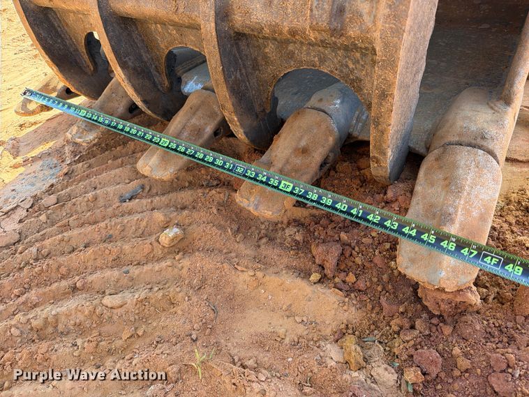 image for item ED5355 2019 Komatsu PC290LC-11 excavator