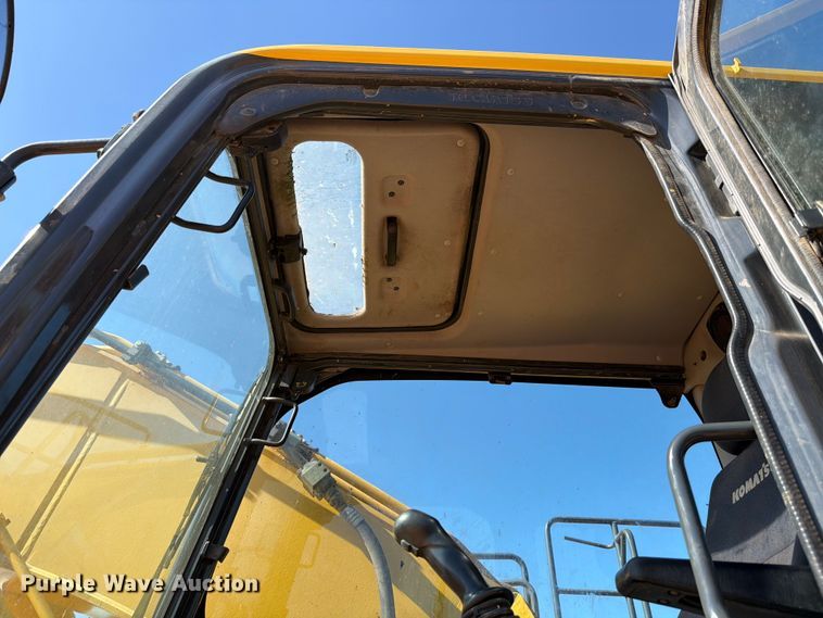 image for item ED5355 2019 Komatsu PC290LC-11 excavator