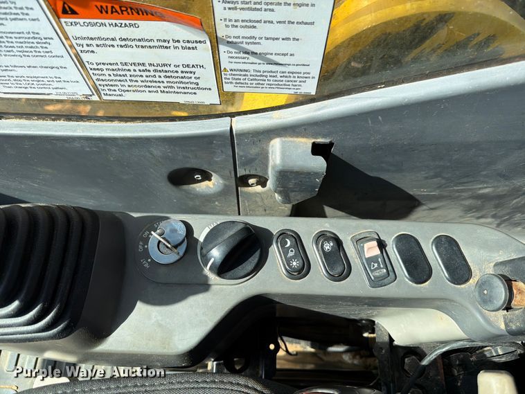 image for item ED5355 2019 Komatsu PC290LC-11 excavator