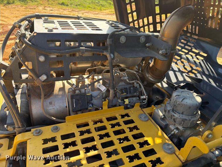 image for item ED5355 2019 Komatsu PC290LC-11 excavator