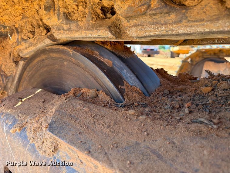 image for item ED5355 2019 Komatsu PC290LC-11 excavator