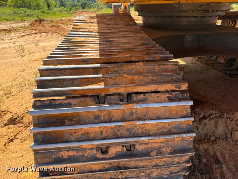 image for item ED5355 2019 Komatsu PC290LC-11 excavator
