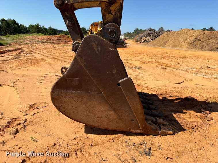 image for item ED5356 2002 Caterpillar 345B L Series II excavator