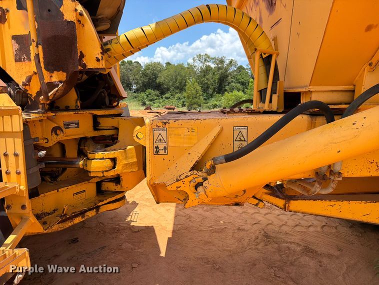 image for item ED5361 1998 Volvo A40 articulated haul truck