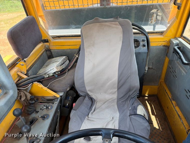 image for item ED5361 1998 Volvo A40 articulated haul truck