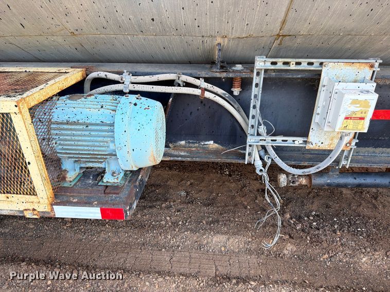 image for item ED5363 Insulated oil tank trailer