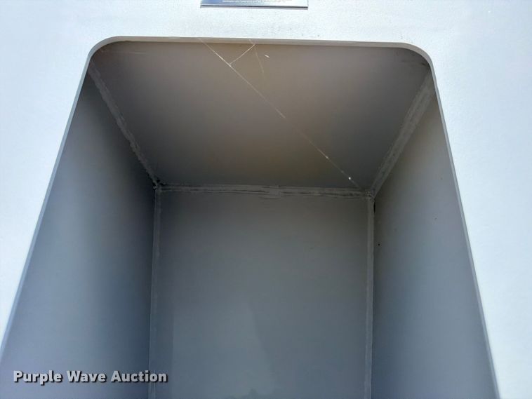 image for item ED5389 2026 De Lucio USA Half Round dump bed