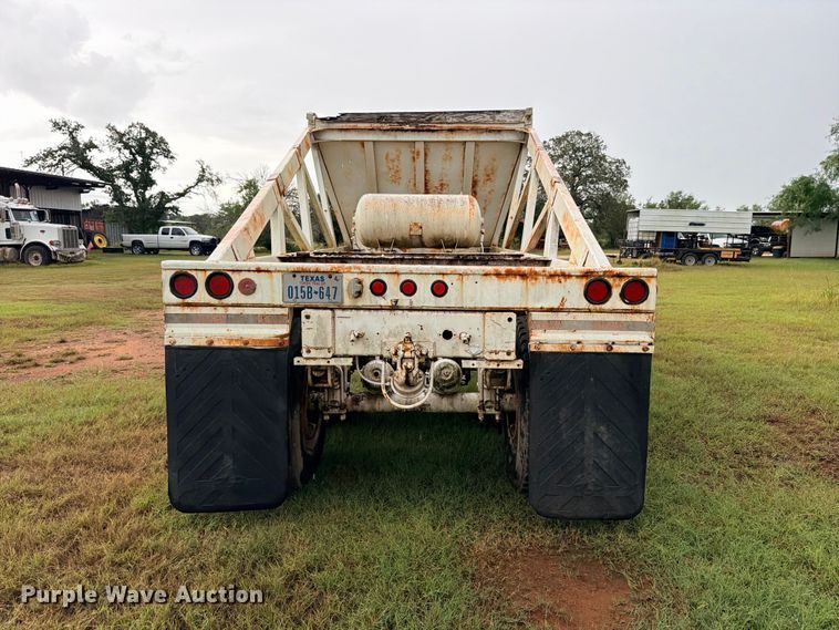 image for item ED5402 1993 Ranco bottom dump trailer