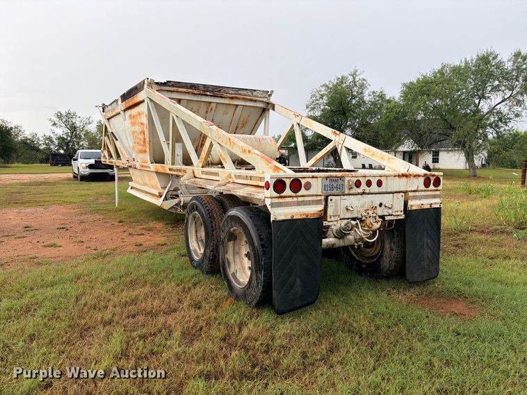 image for item ED5402 1993 Ranco bottom dump trailer