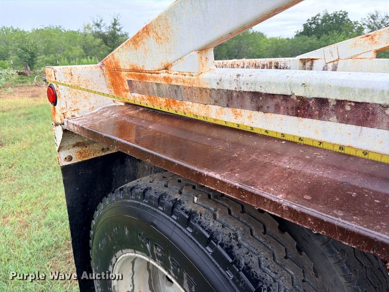 image for item ED5402 1993 Ranco bottom dump trailer