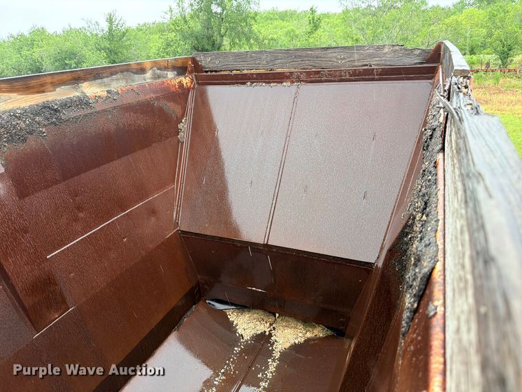 image for item ED5402 1993 Ranco bottom dump trailer