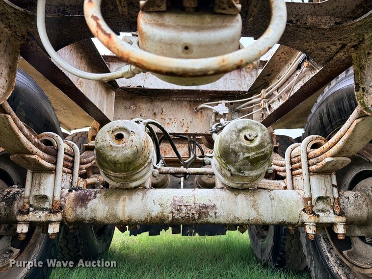image for item ED5402 1993 Ranco bottom dump trailer