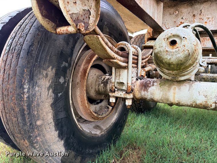 image for item ED5402 1993 Ranco bottom dump trailer