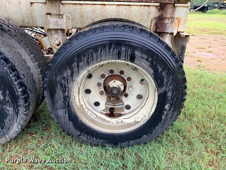 image for item ED5402 1993 Ranco bottom dump trailer