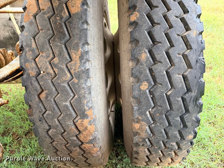 image for item ED5402 1993 Ranco bottom dump trailer
