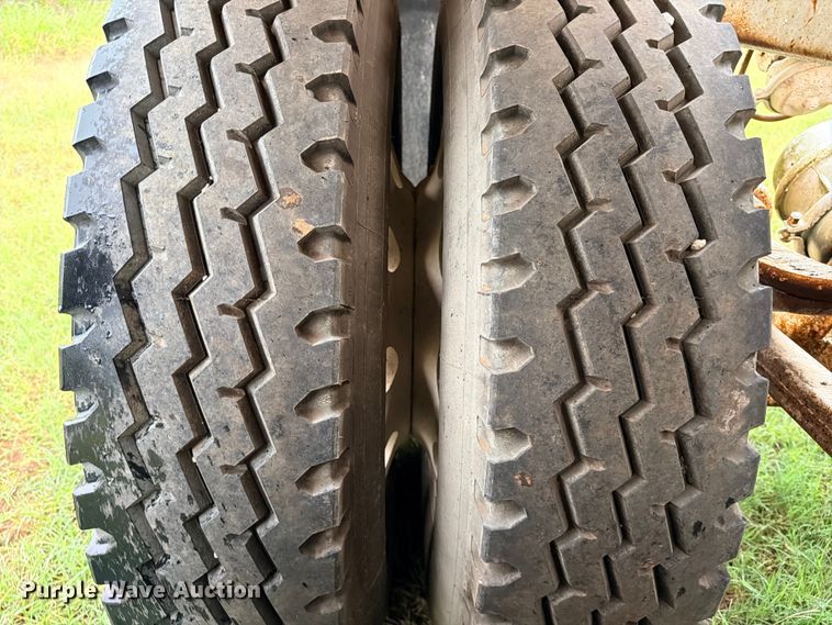 image for item ED5402 1993 Ranco bottom dump trailer