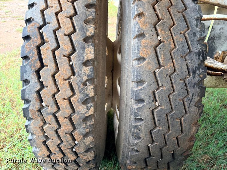 image for item ED5402 1993 Ranco bottom dump trailer