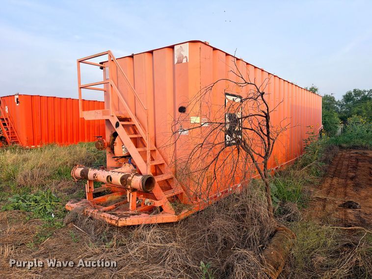 2007 Salty's Manufacturing frac tank trailer