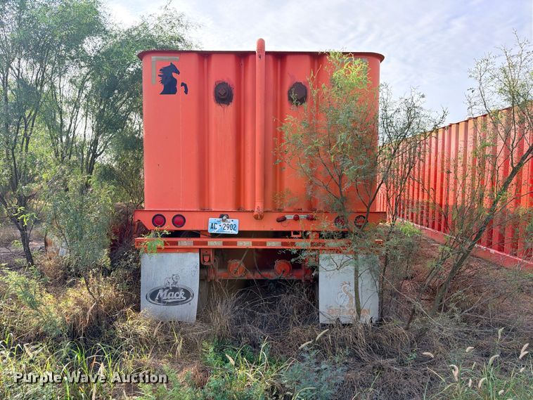 image for item ED5421 Dragon Products frac tank trailer