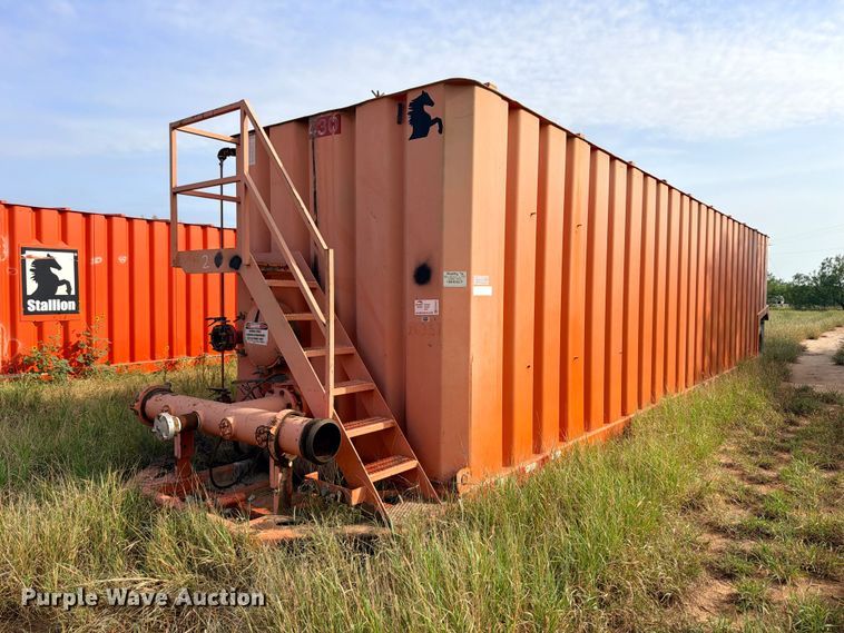 2007 Salty's Manufacturing frac tank trailer
