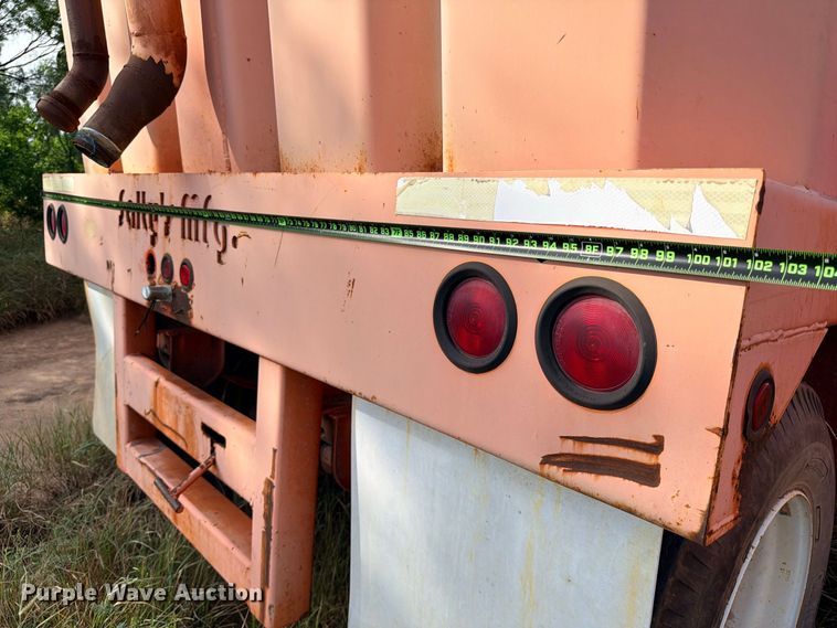 image for item ED5422 2007 Salty's Manufacturing frac tank trailer