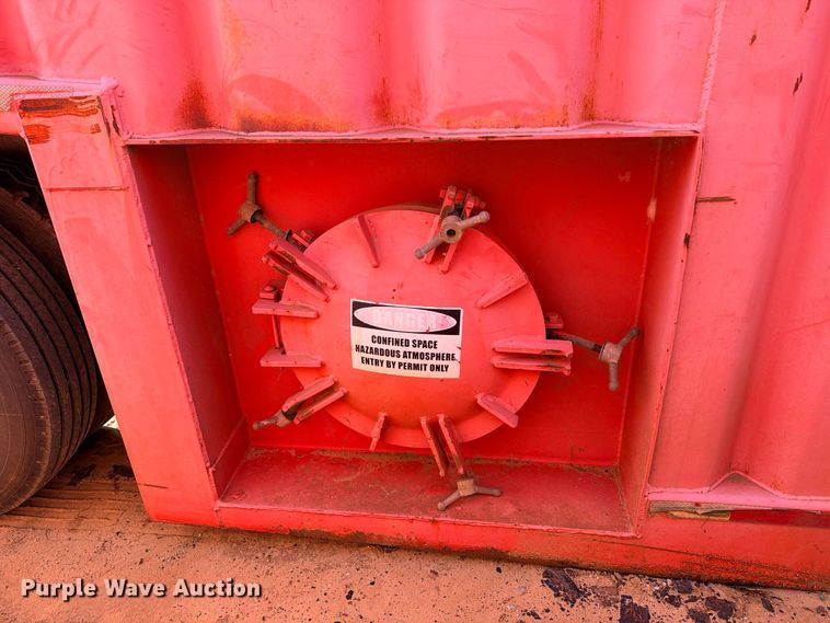 image for item ED5423 Dragon Products frac tank trailer