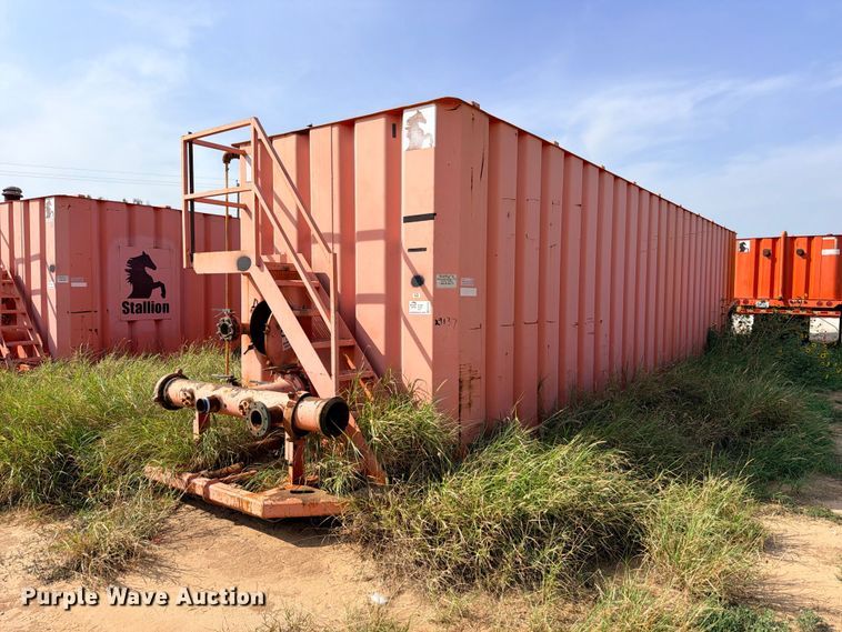 2007 Salty's Manufacturing frac tank trailer
